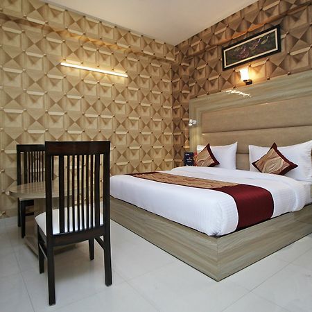 Airport Hotel Hsp New Delhi Bagian luar foto