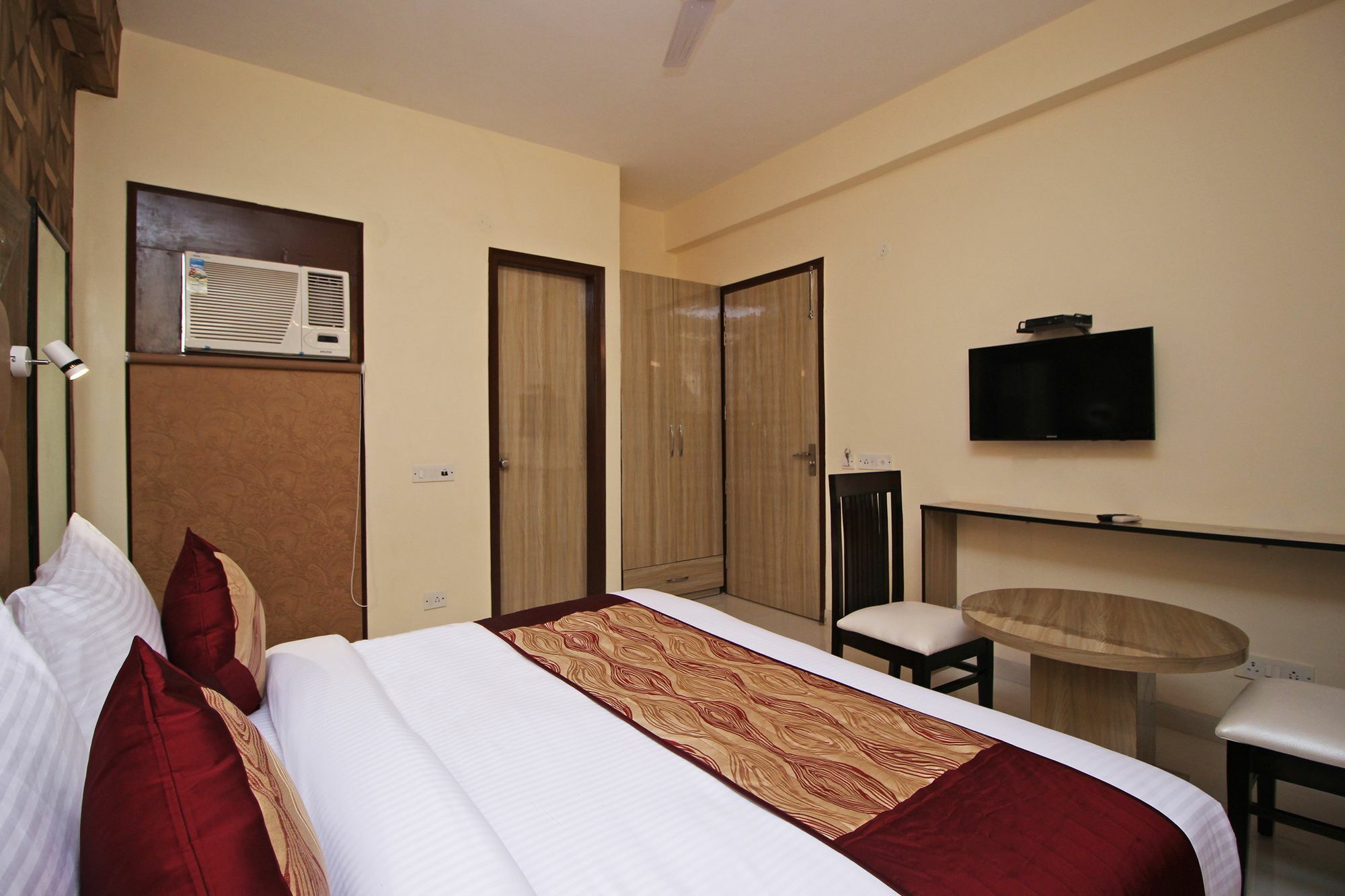 Airport Hotel Hsp New Delhi Bagian luar foto